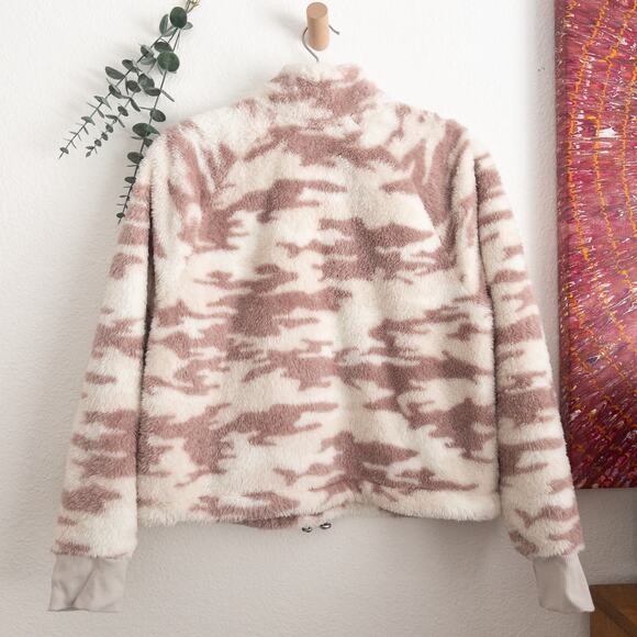 Calvin Klein Performance Cozy Pull Over Sweater Size Large - Picture 2 of 7